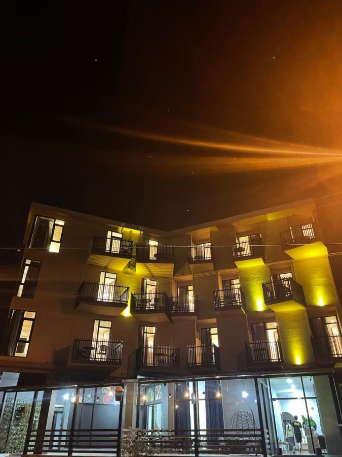 Готель New House Kobuleti 2 Екстер'єр фото