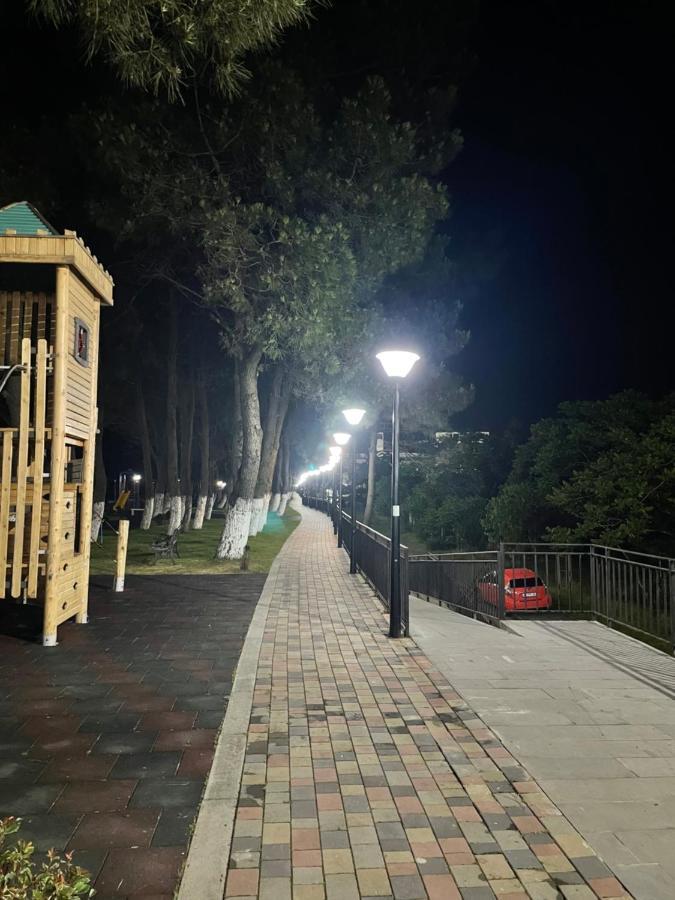 Готель New House Kobuleti 2 Екстер'єр фото