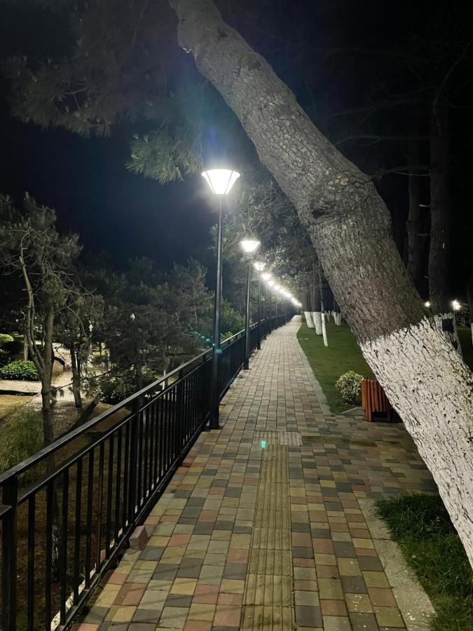 Готель New House Kobuleti 2 Екстер'єр фото