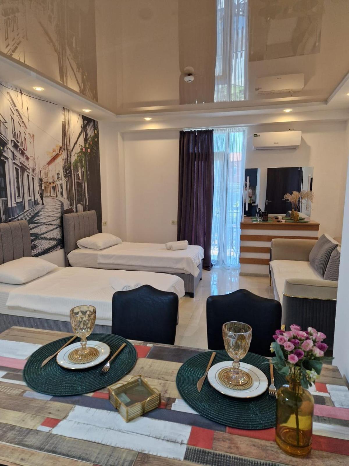 Готель New House Kobuleti 2 Екстер'єр фото